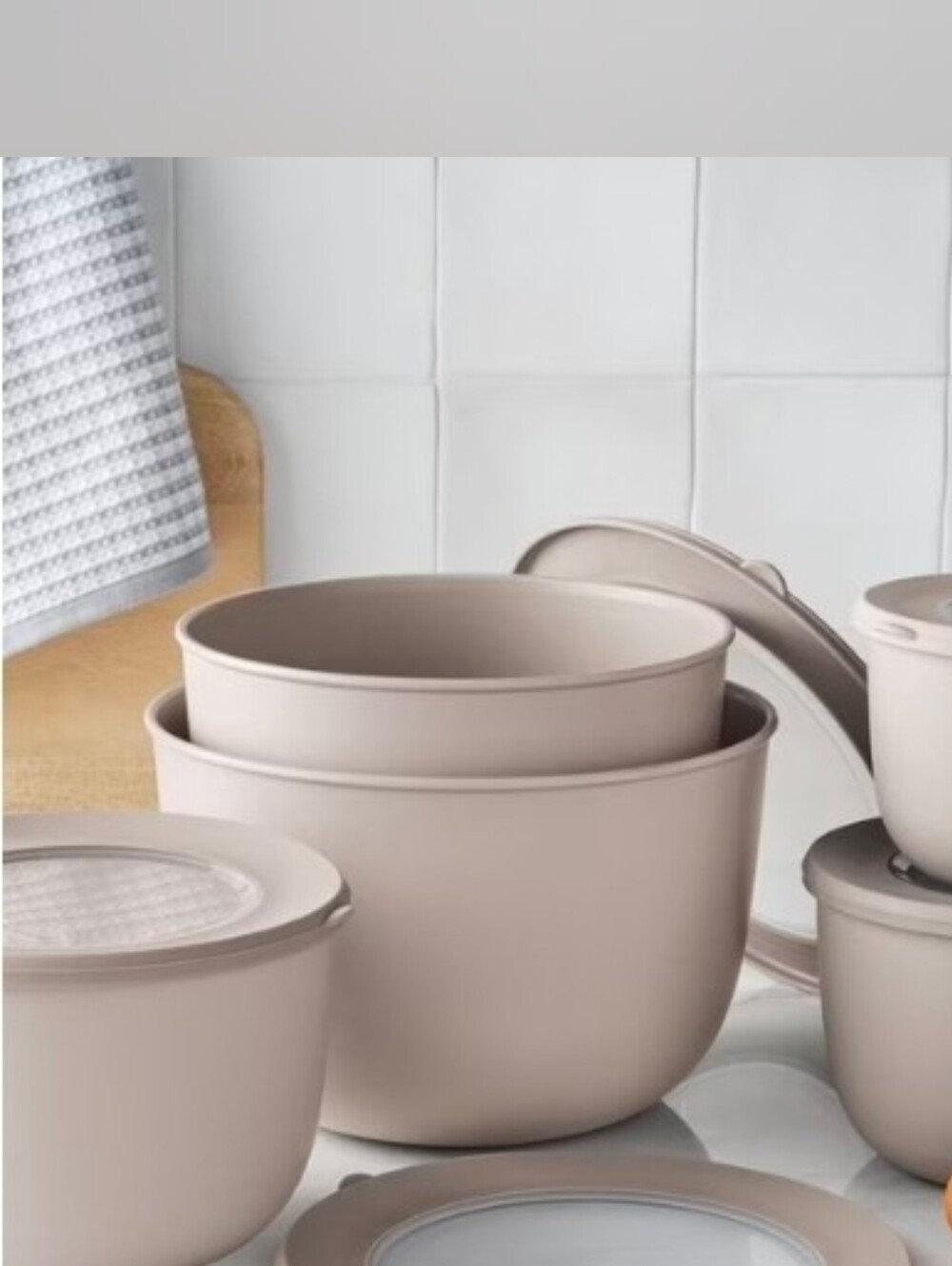 Prep And Mixing bowls,10 Piece Set each with a matching lid